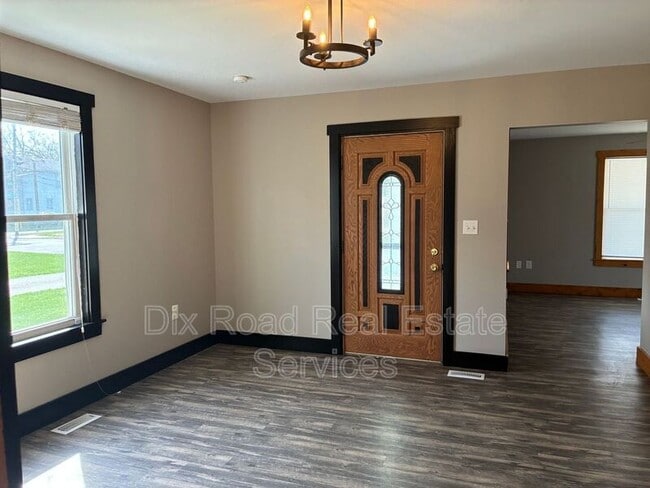 Foto del edificio - 915 Bellaire Ave