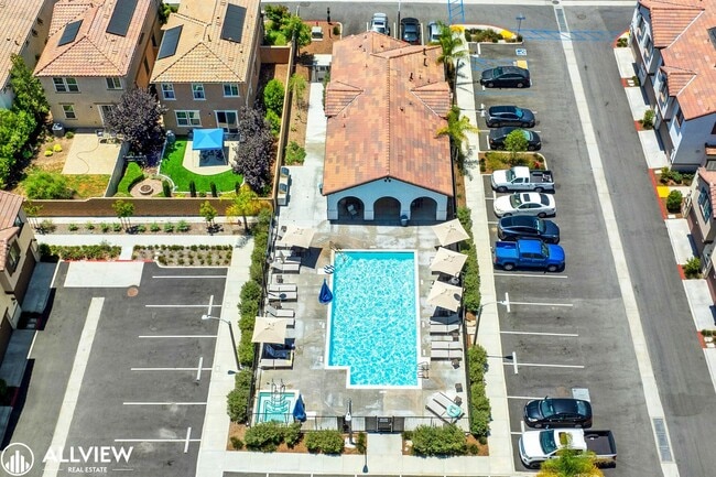Building Photo - Stunning Townhome Newly Built with Modern ...
