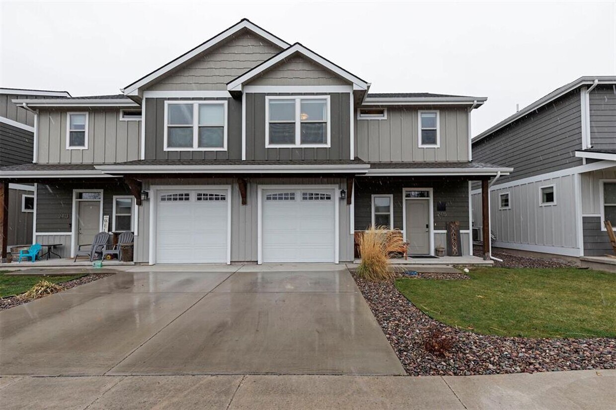 Primary Photo - Newer townhome centrally located in Missoula!