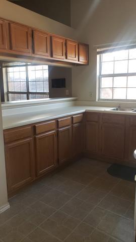 Foto del edificio - 2412 Country Hollow Ln