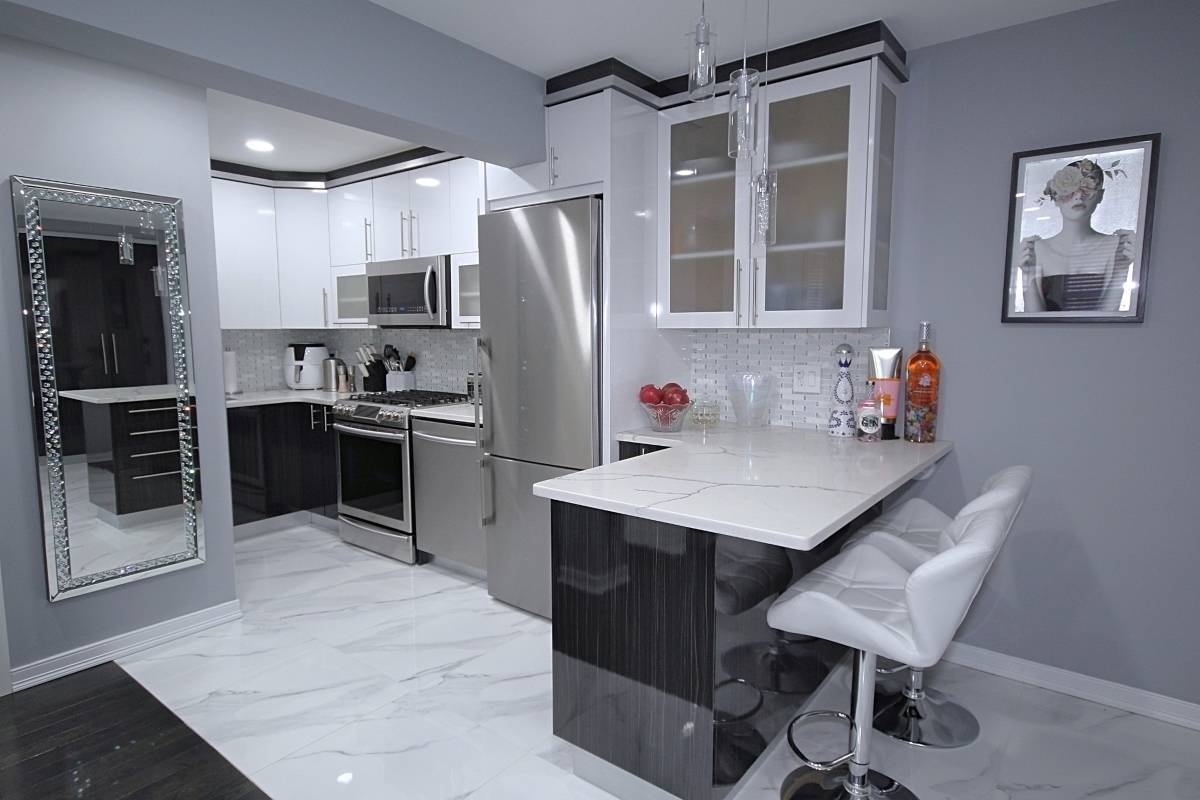 Foto principal - 2800 Coyle St