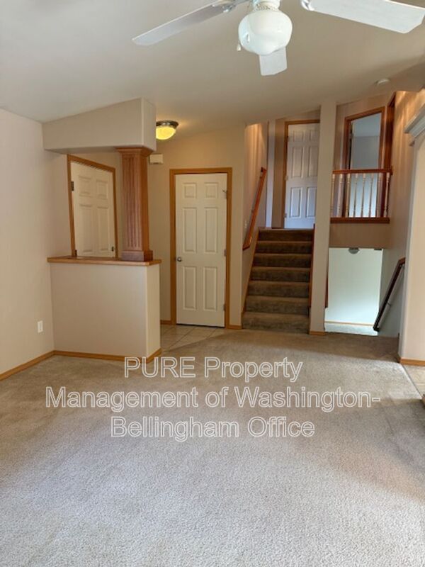 Building Photo - 334 Dallas St