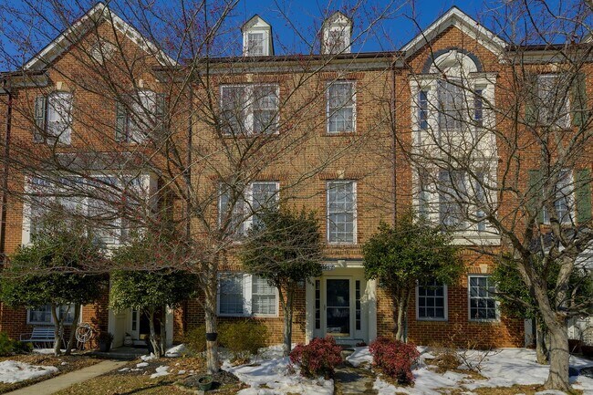 Foto del edificio - Luxury Living in the Villages of Urbana