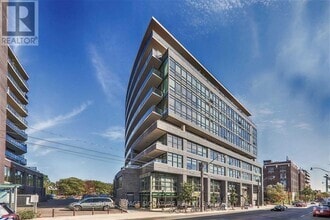 Building Photo - 319-319 Carlaw Ave