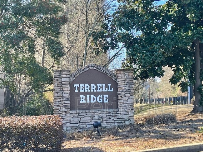 Building Photo - 1671 Terrell Ridge Dr