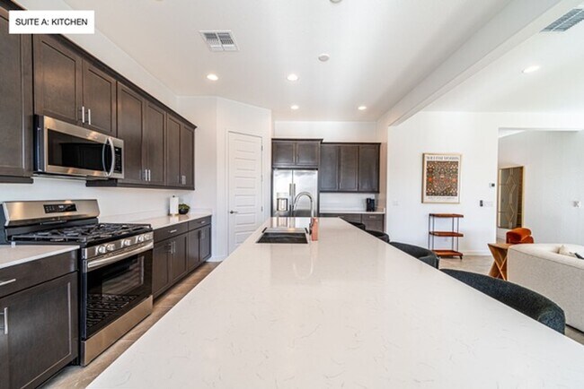 Building Photo - Fully furnished home! 3/2 plus a separate casita!