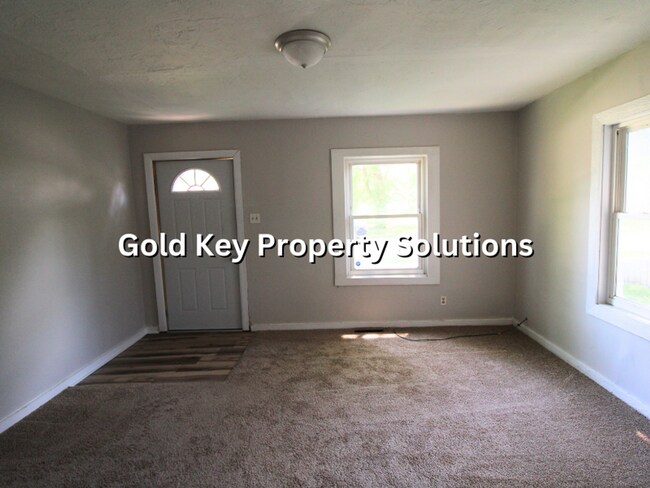 Foto del edificio - Updated 2 BR 1 BA House with New Flooring and Paint (SECTION 8 APPROVED)