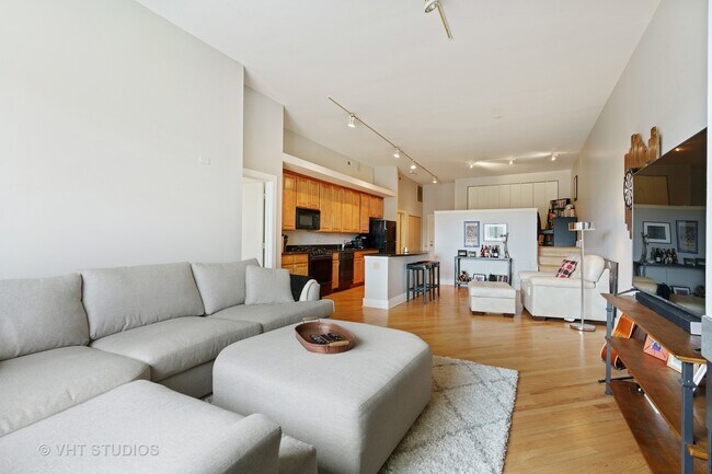Foto del edificio - 2533 N Ashland Ave