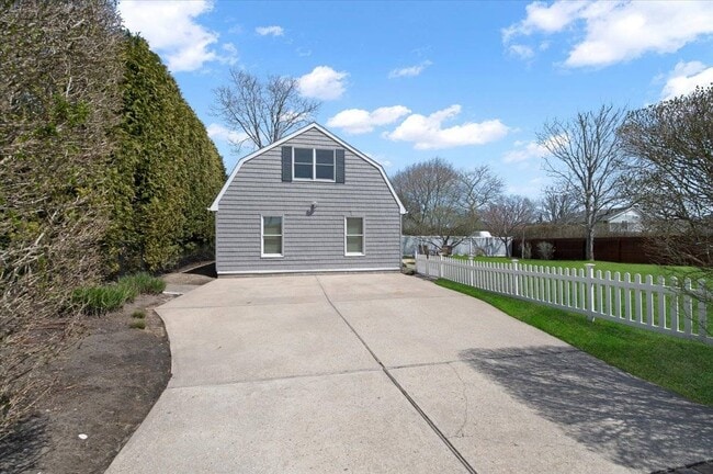 Building Photo - 25 A Gardners Ln