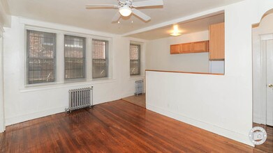 Camelot Apartments photo'