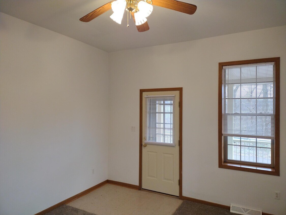 Bedroom - 900 Forest St