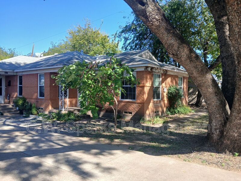 Photo - 3015 Avon St.