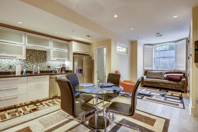 Foto del edificio - 1229 15th St NW