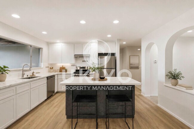 Foto del edificio - 6809 Colton Blvd