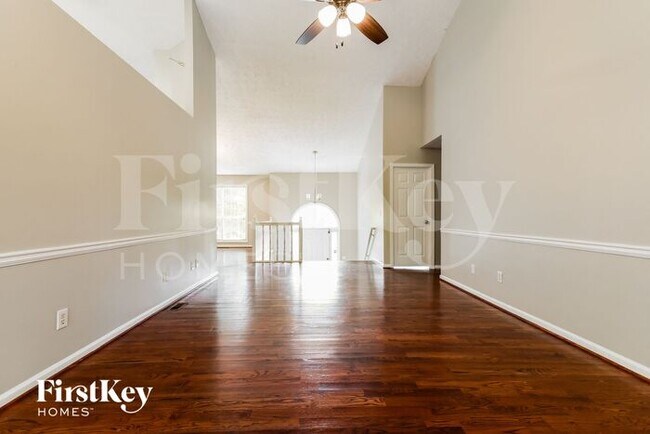 Foto del edificio - 1045 Eagle Pointe Dr NW