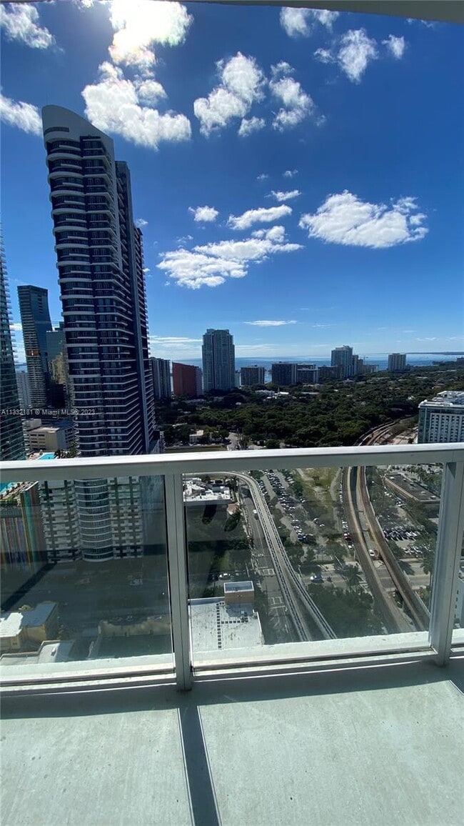 12 NW 79th St Unit 3402, Miami, FL 33150 Condo for Rent in Miami, FL