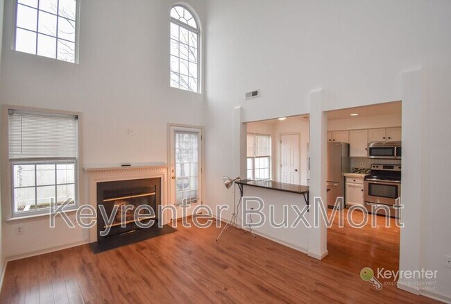 Building Photo - 702 Harrowgate Ln