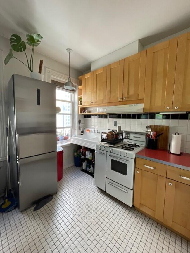 Foto del edificio - 2 bedroom in Brooklyn NY 11211