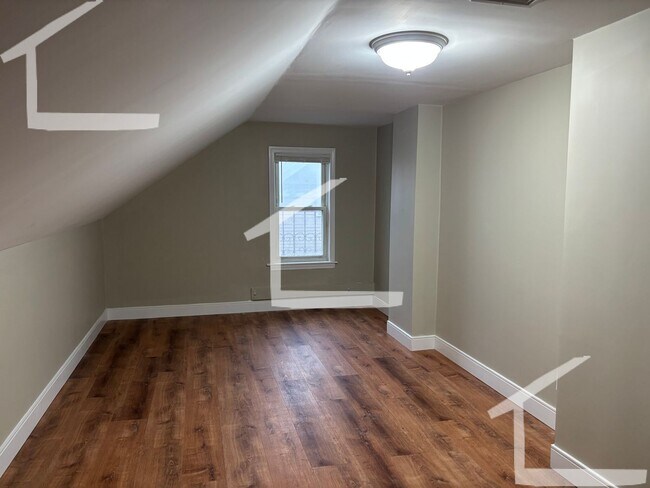 Foto del edificio - Fabulous 7-Bed/3-Bath in Allston; Great Value for 9/1!