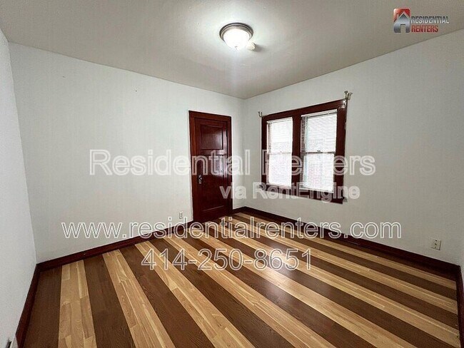 Building Photo - 2728 N 47th St