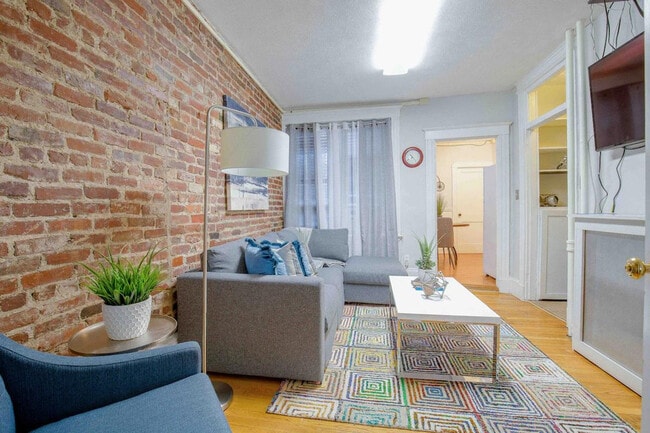 Building Photo - 11 Grove St