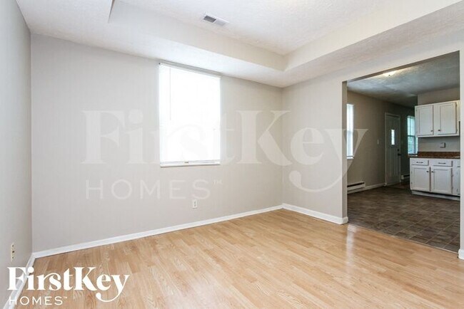 Foto del edificio - 6326 Kellum Dr
