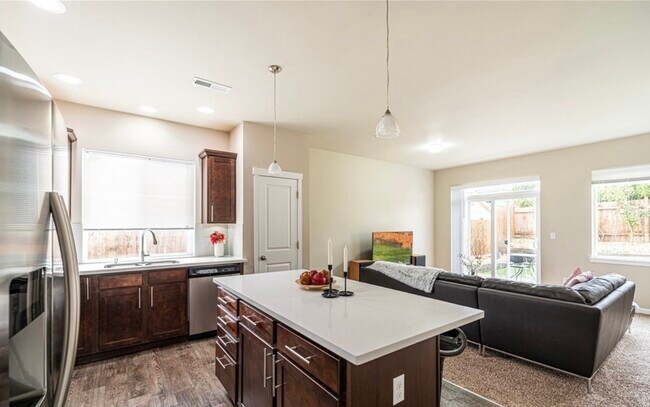 Foto del edificio - 12435 1st Ave S