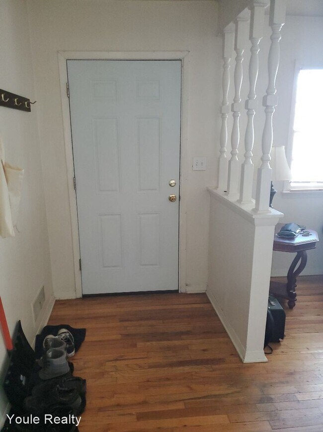 Building Photo - 4 br, 2 bath House - 435 Alpert Ave
