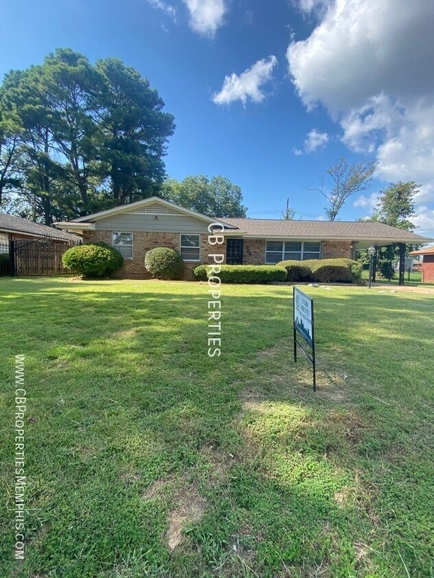 Primary Photo - 866 Parkrose Rd