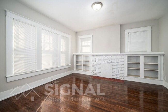 Foto del edificio - 1738 Damon St