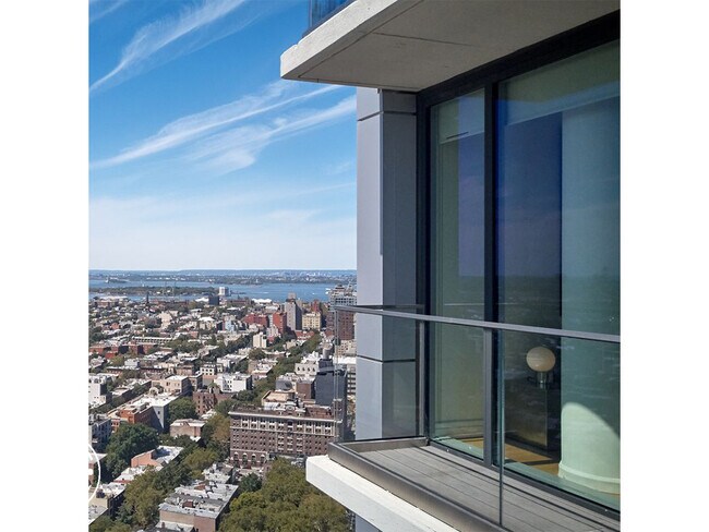 Building Photo - 300 Ashland Pl