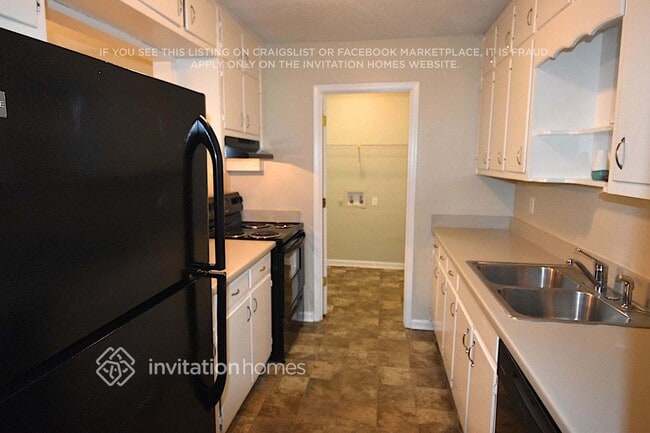 Foto del edificio - 1631 Daniel Ln