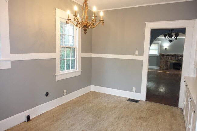 Foto del edificio - 1550 8th Ave W