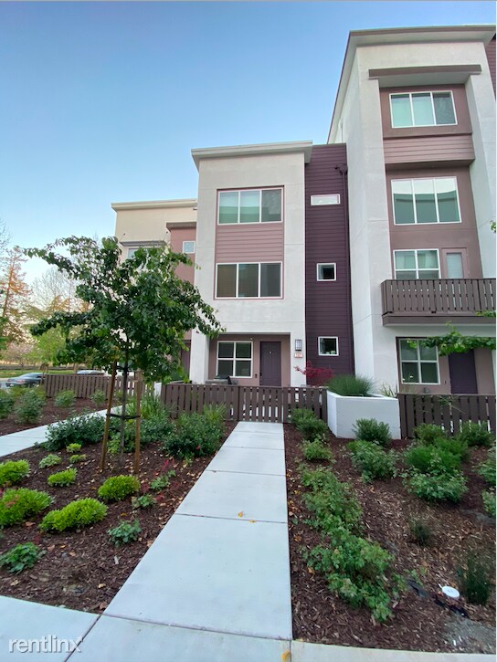 Foto del edificio - 3 br, 2.5 bath Townhome - 187 Hudson Place