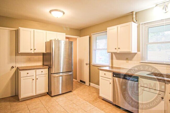 Foto del edificio - Spacious 4 Bedroom 2.5 Bath Family Home!
