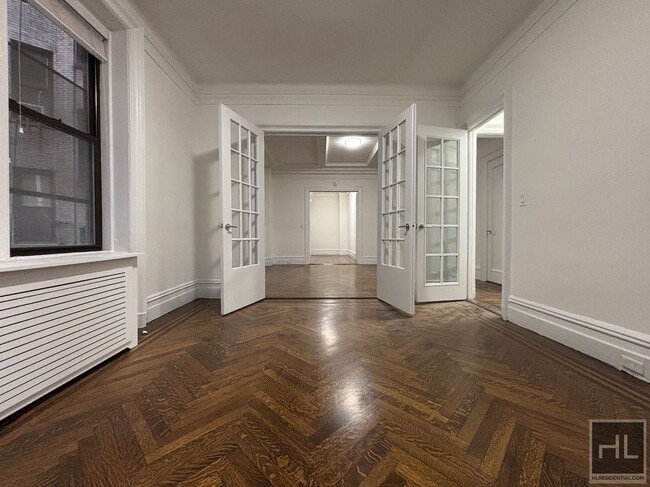 Building Photo - WEST 58 STREET