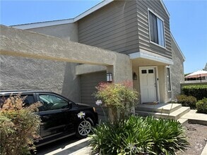 Building Photo - 339 Deerfield Ave