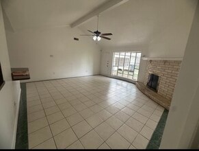 Building Photo - 10907 Montverde Ln