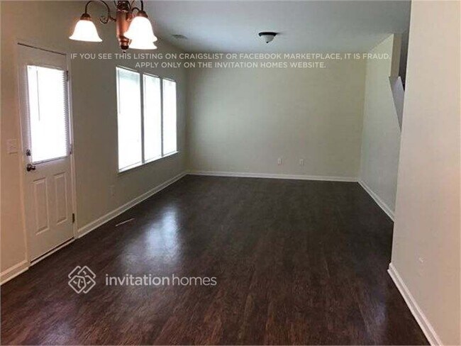 Building Photo - 3447 Rosebud Park Dr