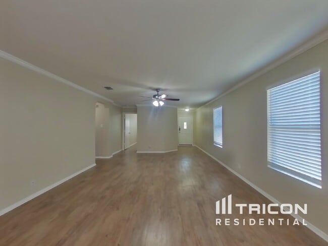 Building Photo - 8027 Abbotts Pointe