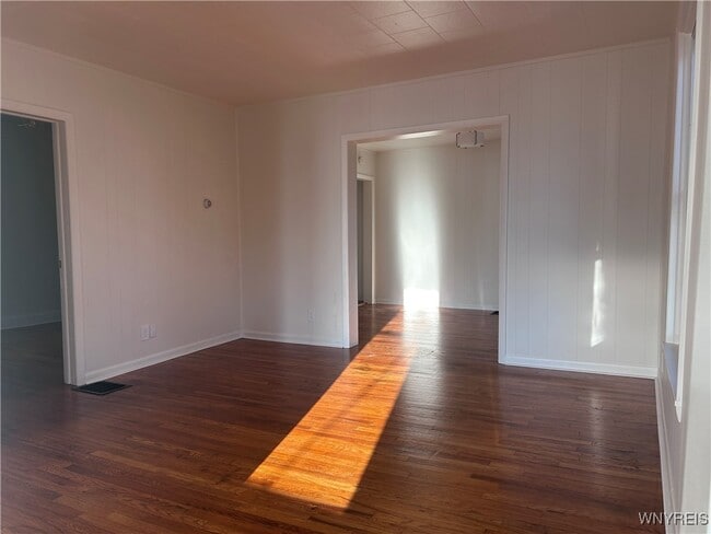 Building Photo - 446 Bryant Ave