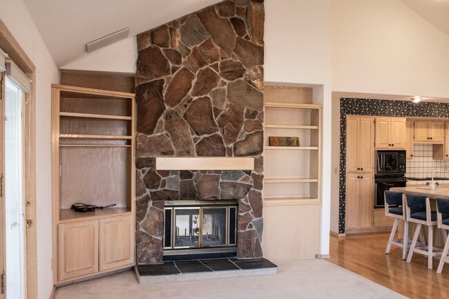 Foto del edificio - Custom home in Southwest Reno, 3 Bedrooms, 2 Bathrooms, Large Garage