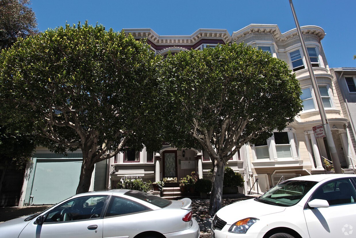 Building Photo - 1378 Waller St