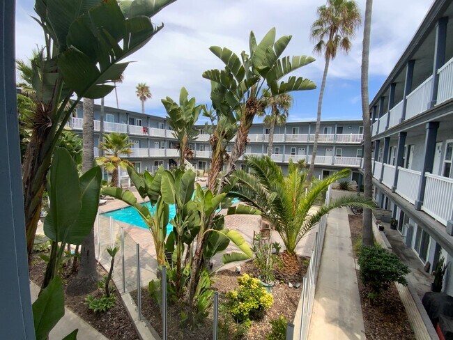 Foto del edificio - Long-Term Unfurnished Rental – Available N...