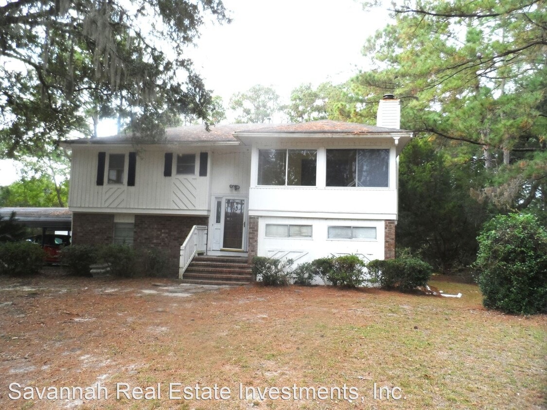 4 br, 2 bath House 9 Rio Rd House for Rent in Savannah, GA