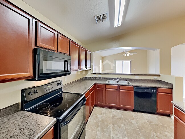 Foto del edificio - 5882 S 237th Ln