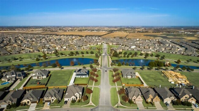 Building Photo - 1524 Calcot Ln