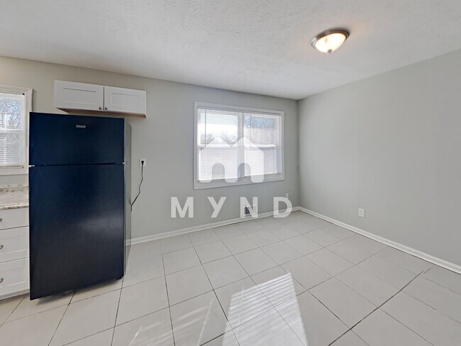 Building Photo - 33 Brownsville Ct