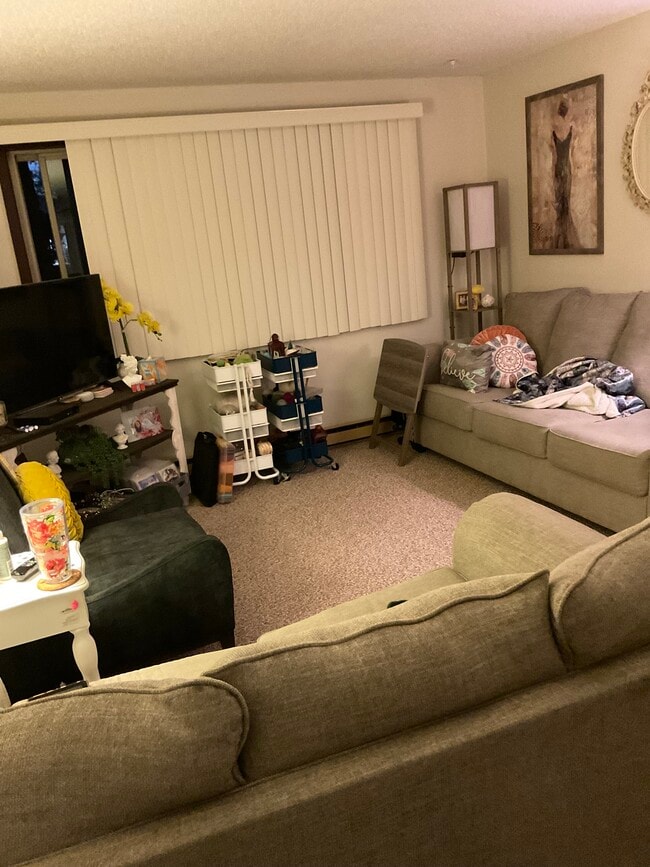 Building Photo - 1007 SE 13th St