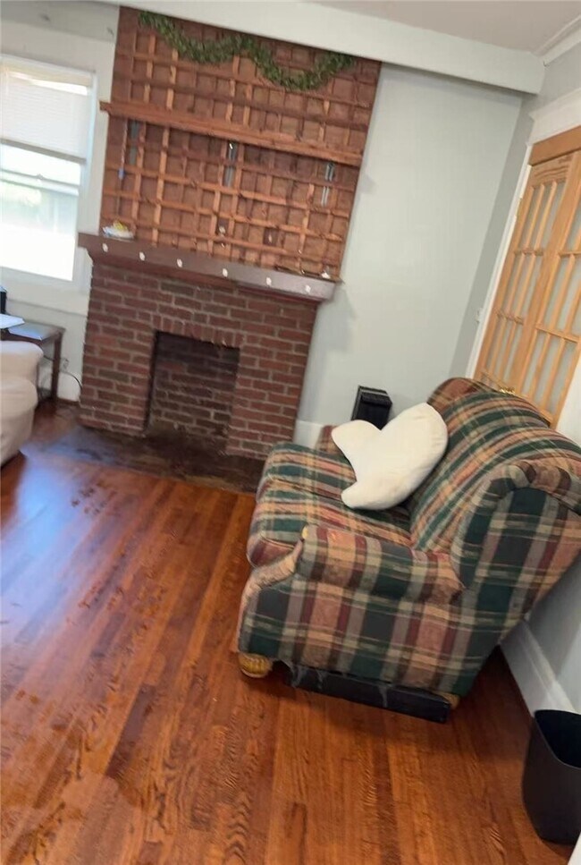 Foto del edificio - 93 Scottsville Rd